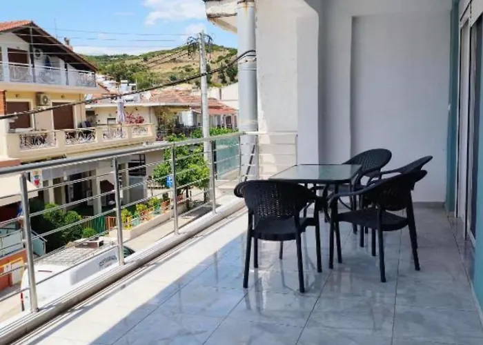 Beachway Luxury C Néa Péramos