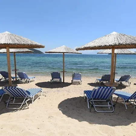 Beachway Luxury C * Néa Péramos